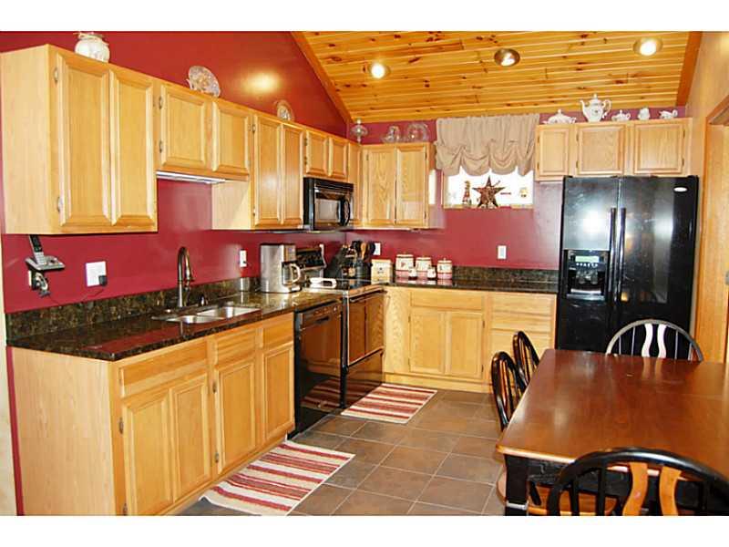 204 Snowshoe Road Acme, PA 15610 - Photo 10 of 25 Kitchen.