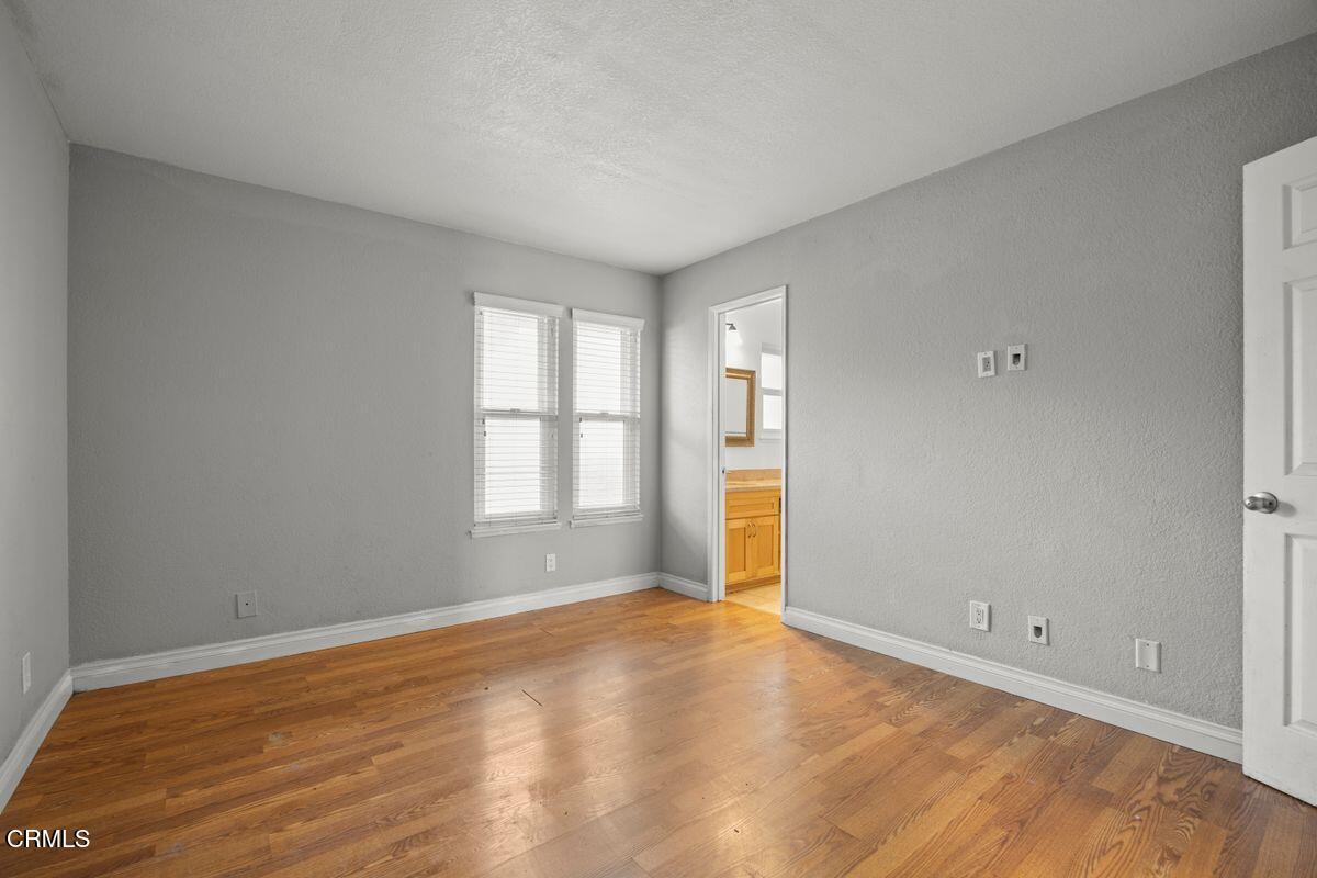 2112 Miramar Walk Oxnard, CA 93035 - Photo 4 of 11 photo_offline_001