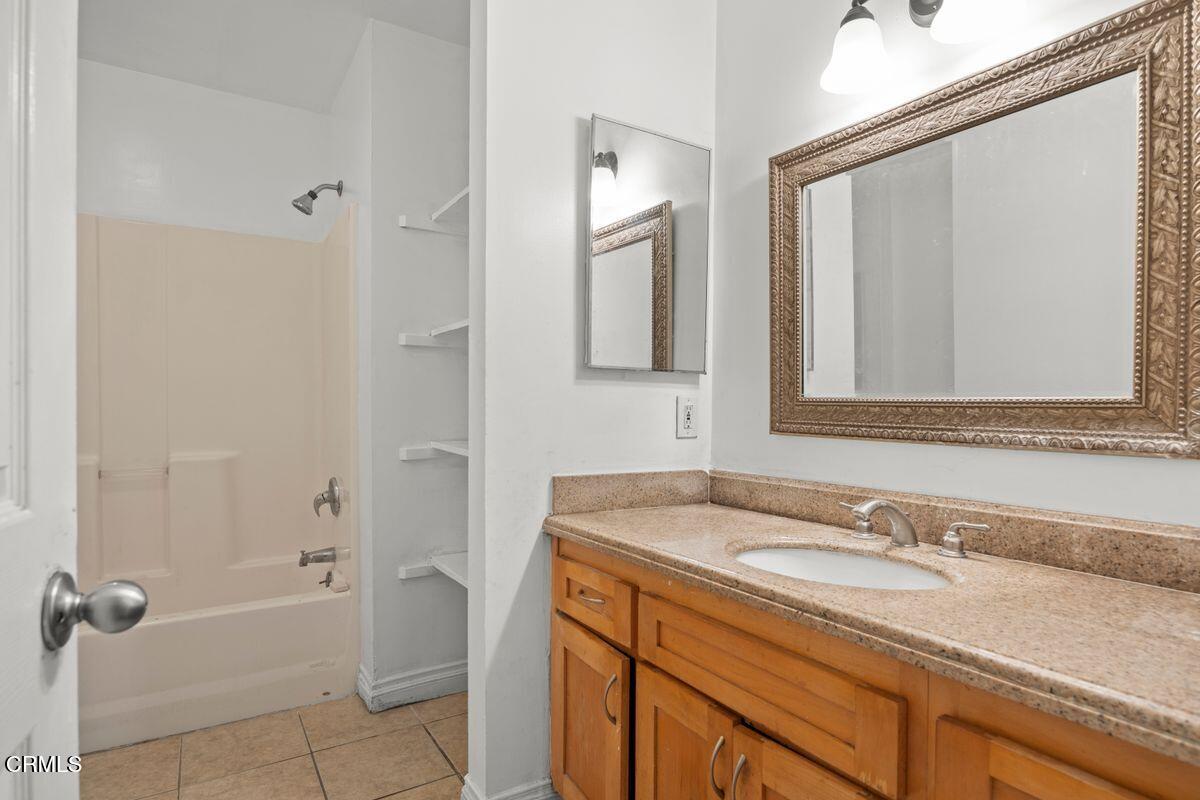 2112 Miramar Walk Oxnard, CA 93035 - Photo 6 of 11 photo_offline_005