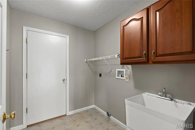 $375,000 | 2136 Farnsworth Drive, Unit D, O'Fallon, MO 63368