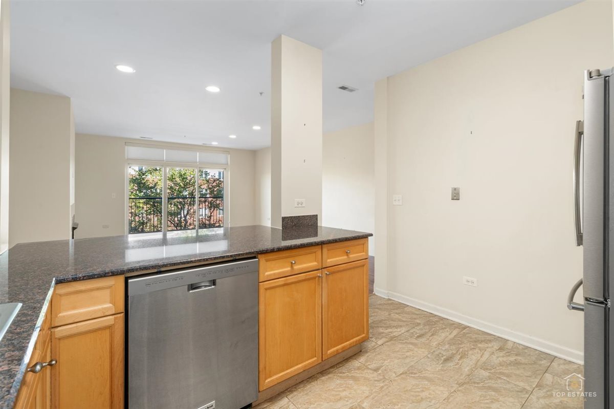 860 Weidner Road, Unit 406 Buffalo Grove, IL 60089 - Photo 9 of 25 Gallery Image 9