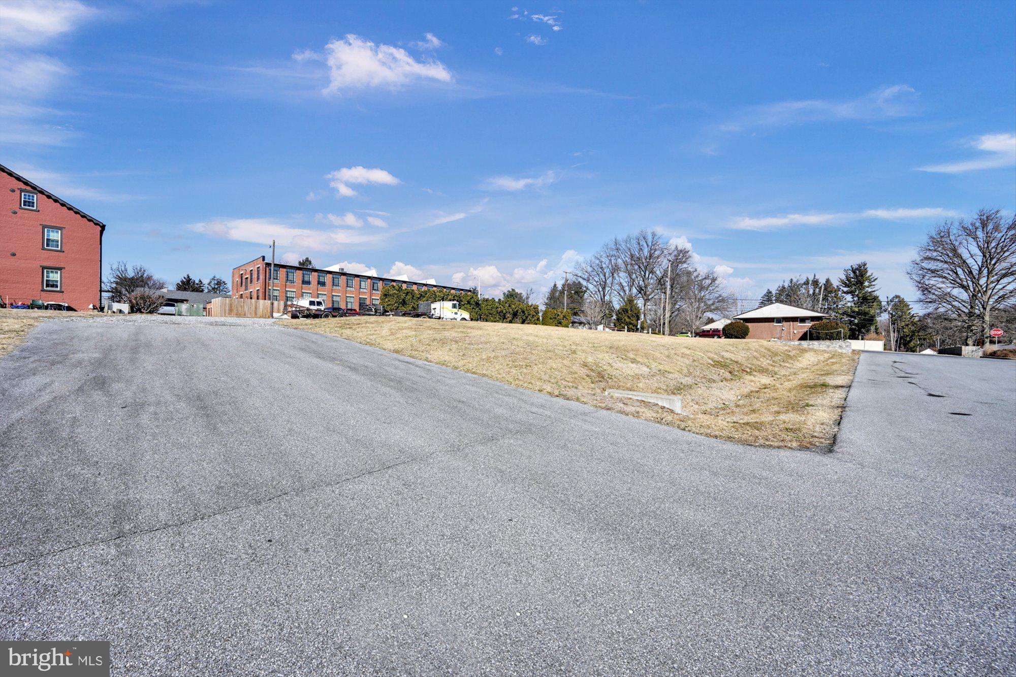 400 East Main Street Mount Joy, PA 17552 - Photo 5 of 10