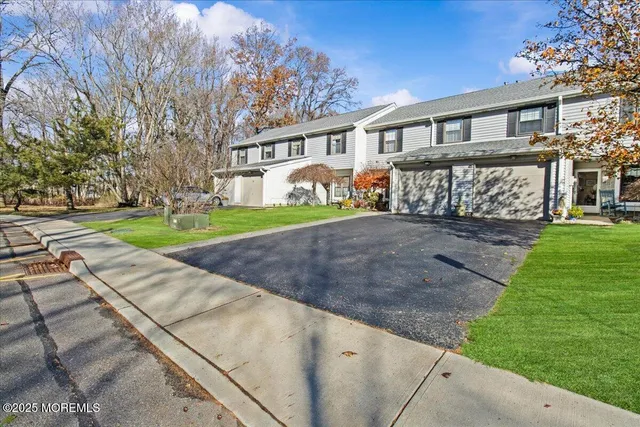 $630,000 | 94 Paddock Court, Oceanport, NJ 07757