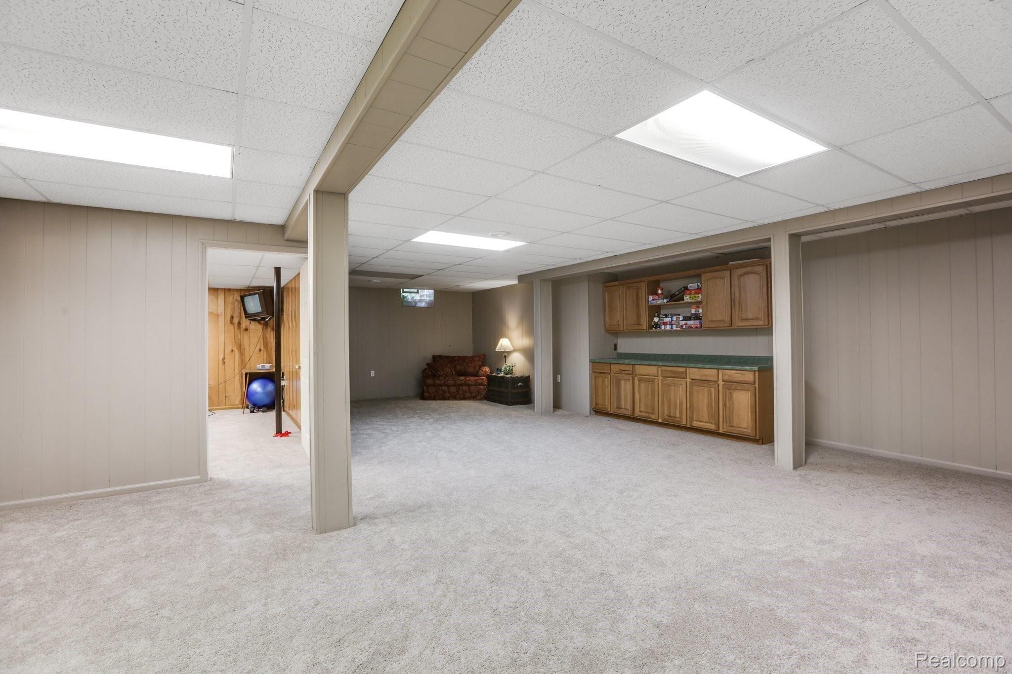 1220 Wheaton Court Rochester, MI 48307 - Photo 32 of 58 1220+Wheaton+Ct+Rochester-43-web.jpg