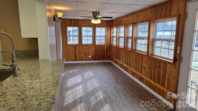 $528,000 | 1627 Greenville Highway, Hendersonville, NC 28792