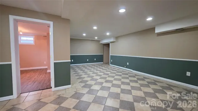 $528,000 | 1627 Greenville Highway, Hendersonville, NC 28792