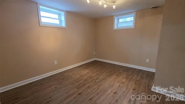 $528,000 | 1627 Greenville Highway, Hendersonville, NC 28792