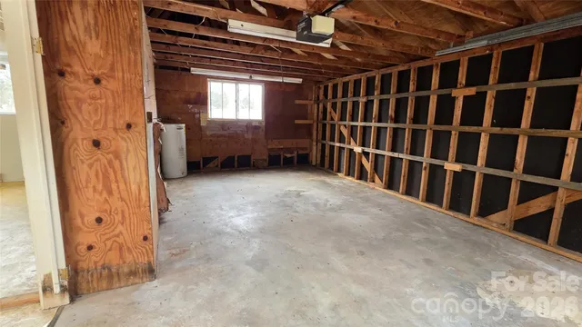 $528,000 | 1627 Greenville Highway, Hendersonville, NC 28792