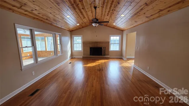 $528,000 | 1627 Greenville Highway, Hendersonville, NC 28792