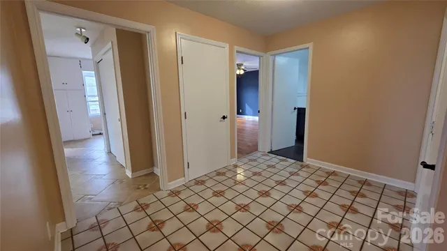 $528,000 | 1627 Greenville Highway, Hendersonville, NC 28792