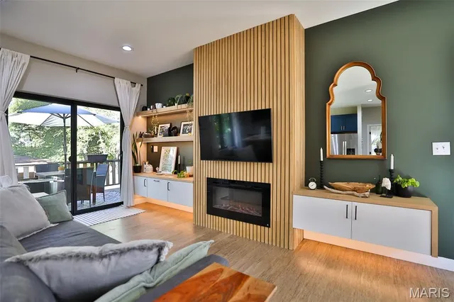 $340,000 | 3 Rock Hill Court, Edwardsville, IL 62025