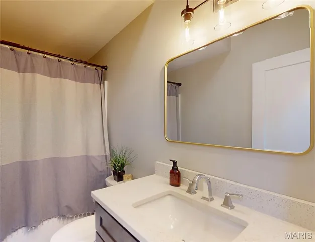 $340,000 | 3 Rock Hill Court, Edwardsville, IL 62025