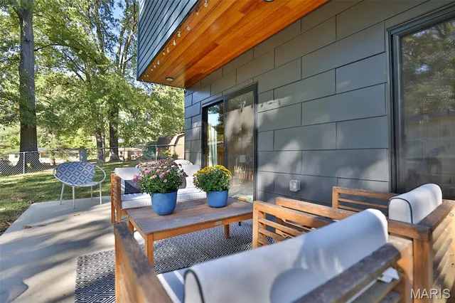 $340,000 | 3 Rock Hill Court, Edwardsville, IL 62025