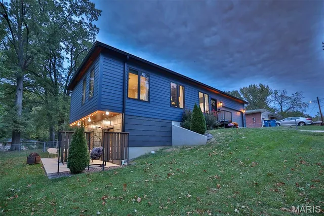 $340,000 | 3 Rock Hill Court, Edwardsville, IL 62025