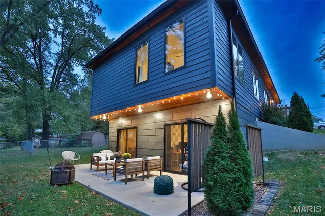 $340,000 | 3 Rock Hill Court, Edwardsville, IL 62025