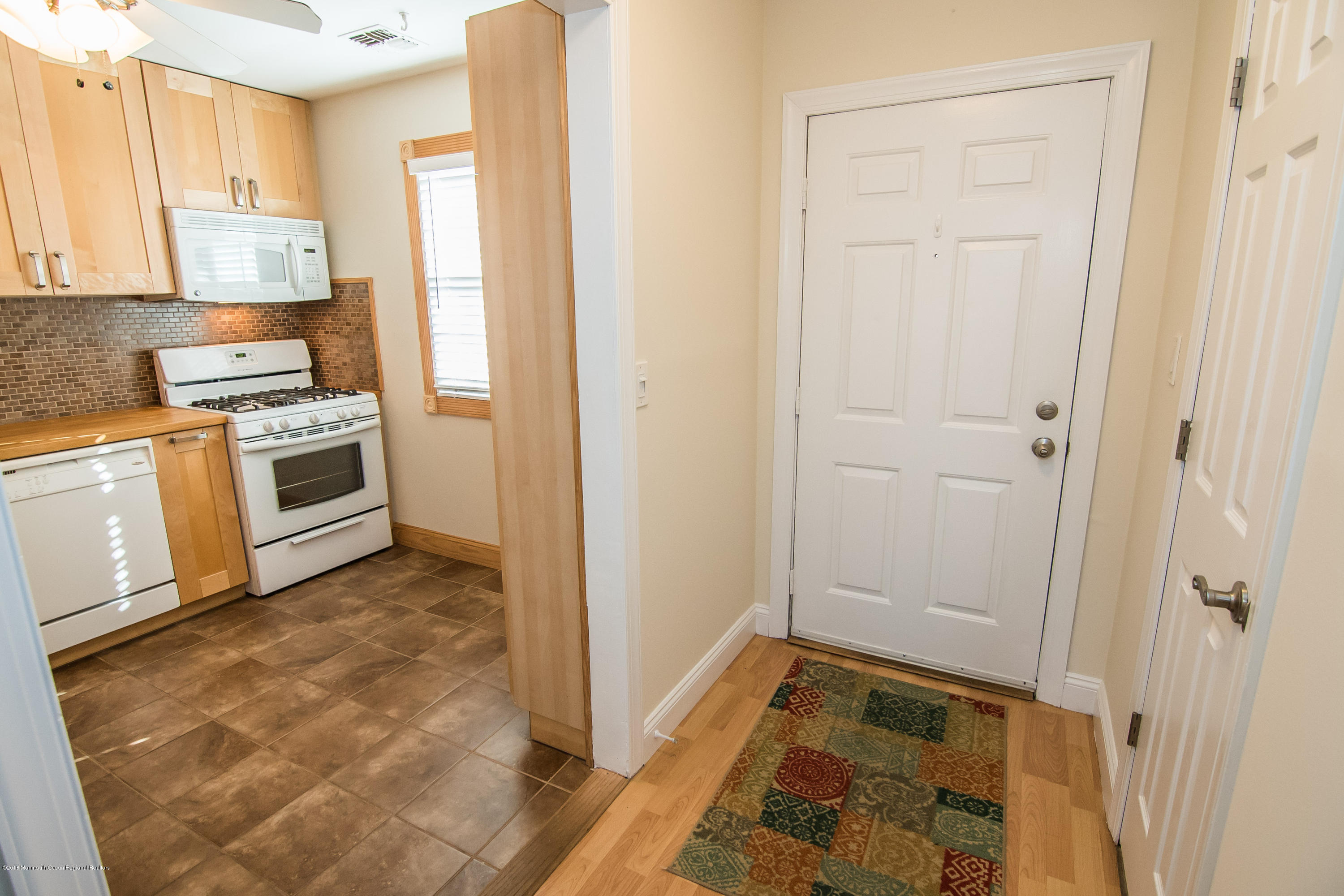 60 County Road, Unit C016 Cliffwood, NJ 07721 - Photo 3 of 38 Listing Photo -12