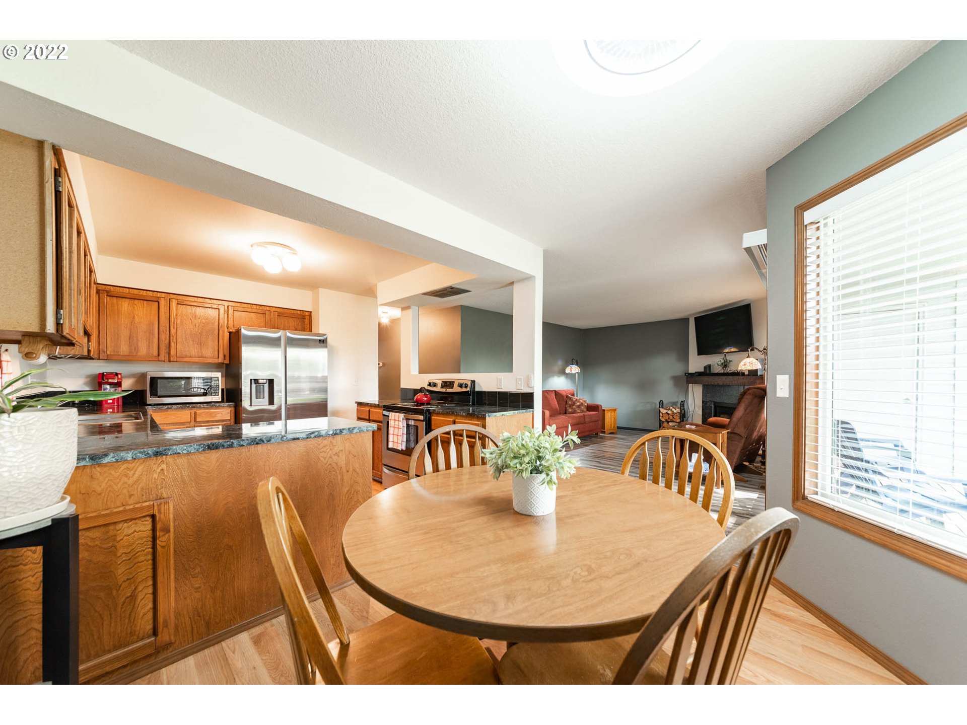 14575 Southwest Walker Road, Unit C 17 Beaverton, OR 97006 - Photo 9 of 29 Gallery Image 9