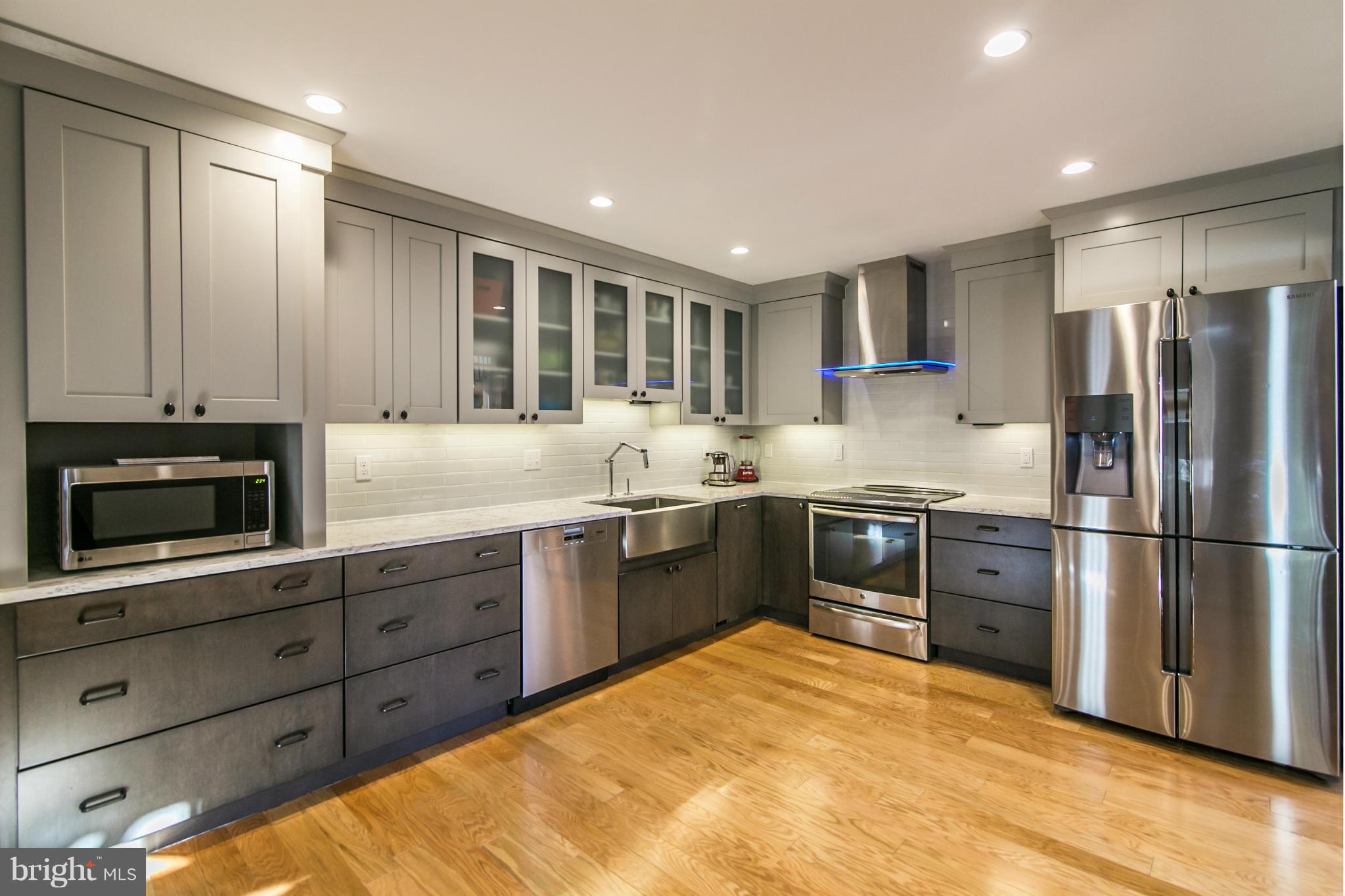 11658 Mediterranean Court Reston, VA 20190 - Photo 12 of 30 Kitchen