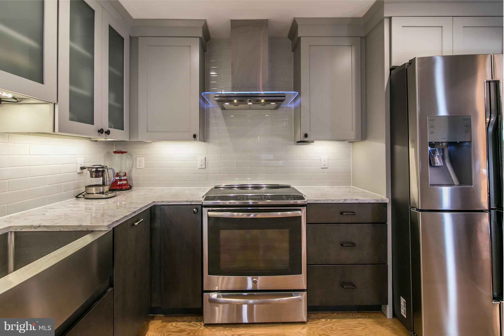 11658 Mediterranean Court Reston, VA 20190 - Photo 13 of 30 Kitchen