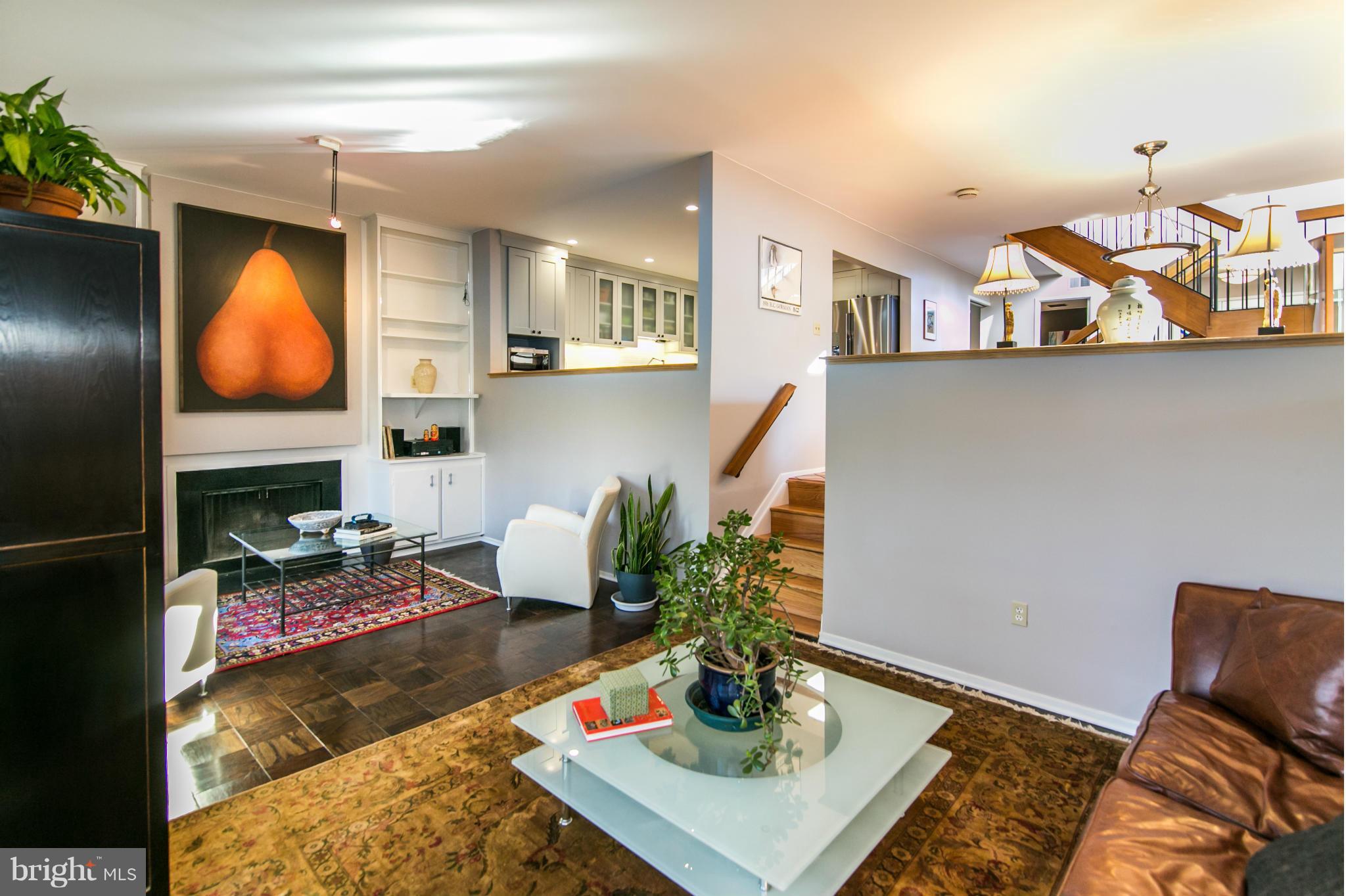 11658 Mediterranean Court Reston, VA 20190 - Photo 16 of 30 Family Room