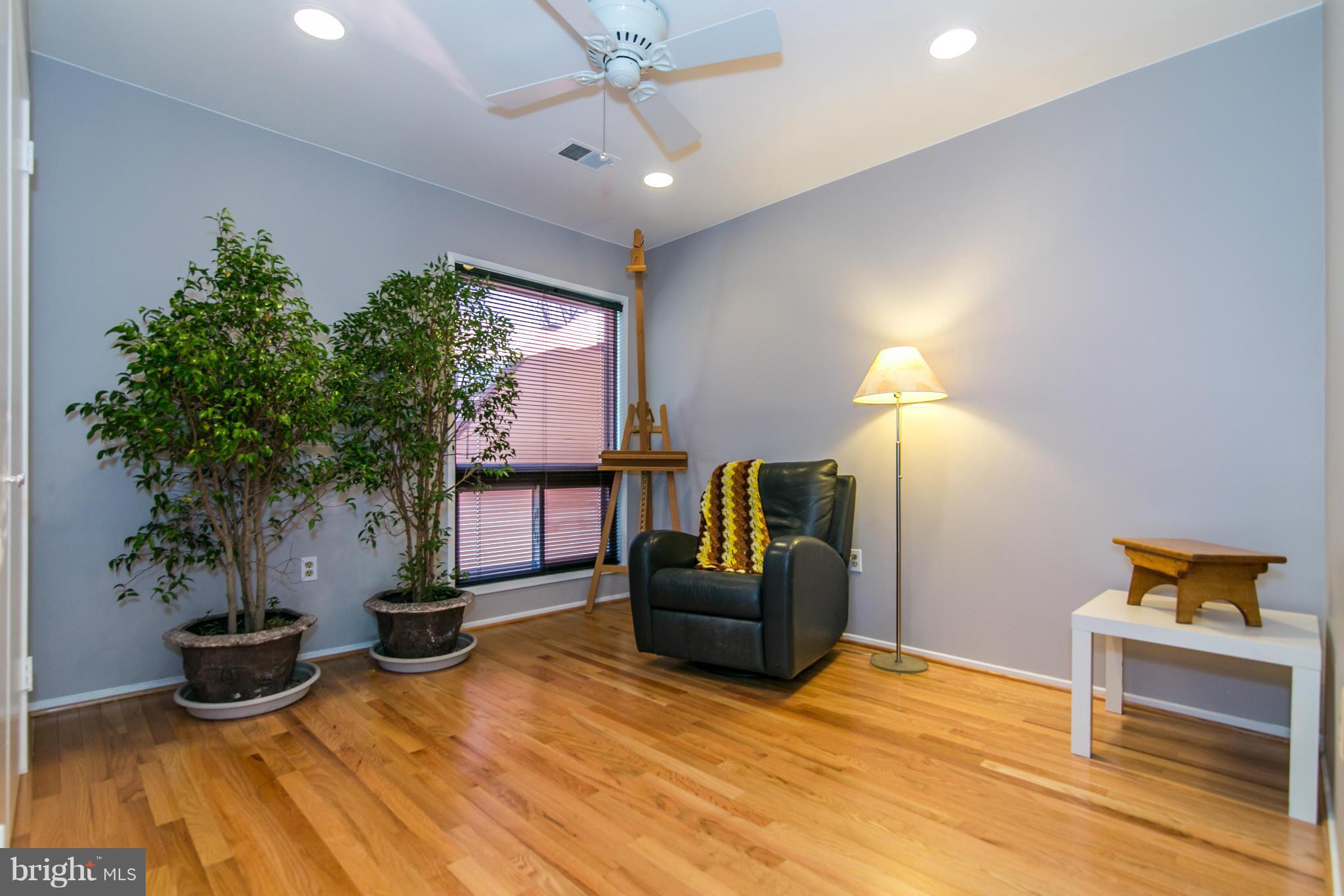 11658 Mediterranean Court Reston, VA 20190 - Photo 22 of 30 Bedroom