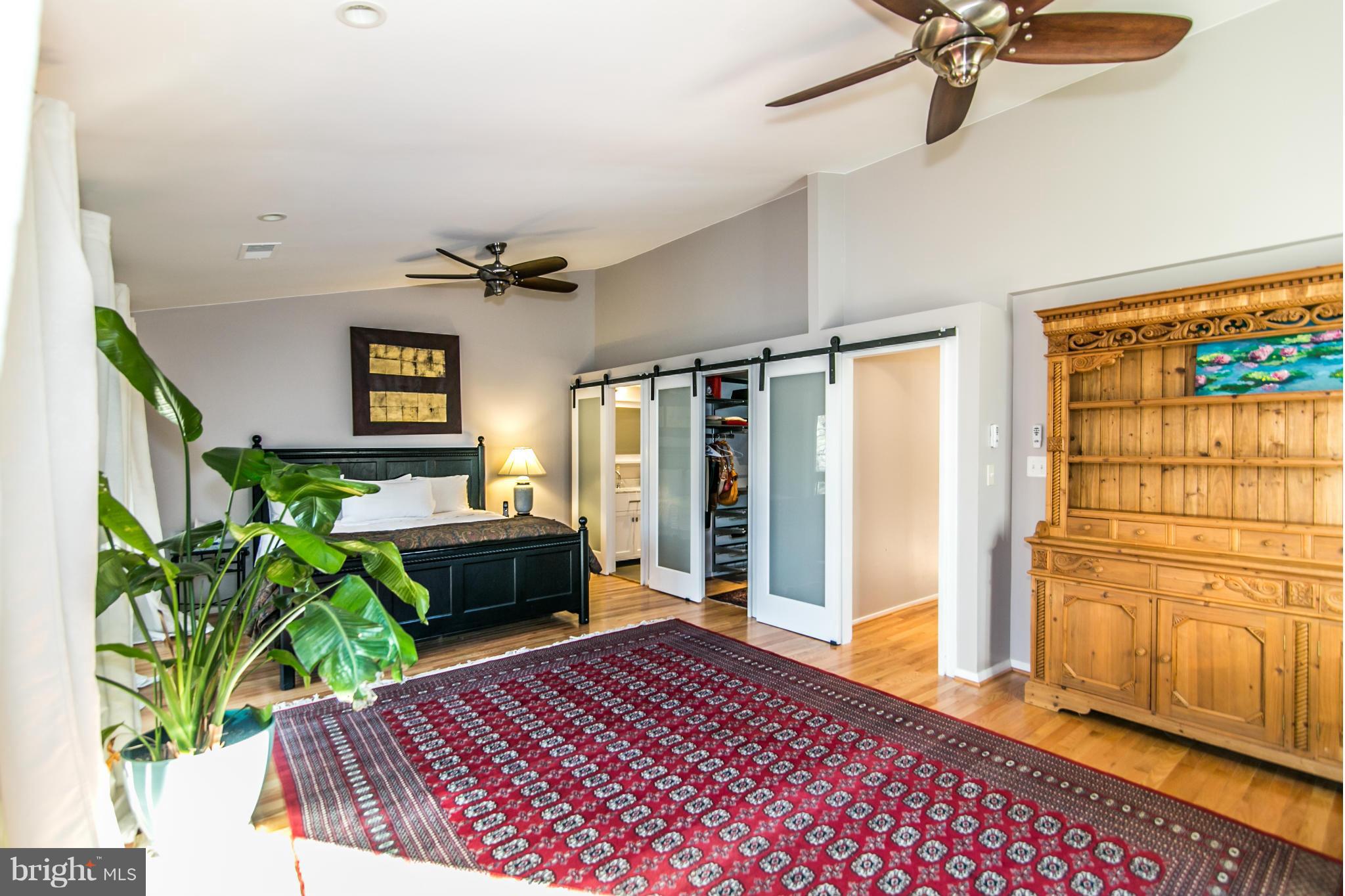 11658 Mediterranean Court Reston, VA 20190 - Photo 24 of 30 Bedroom (Master)