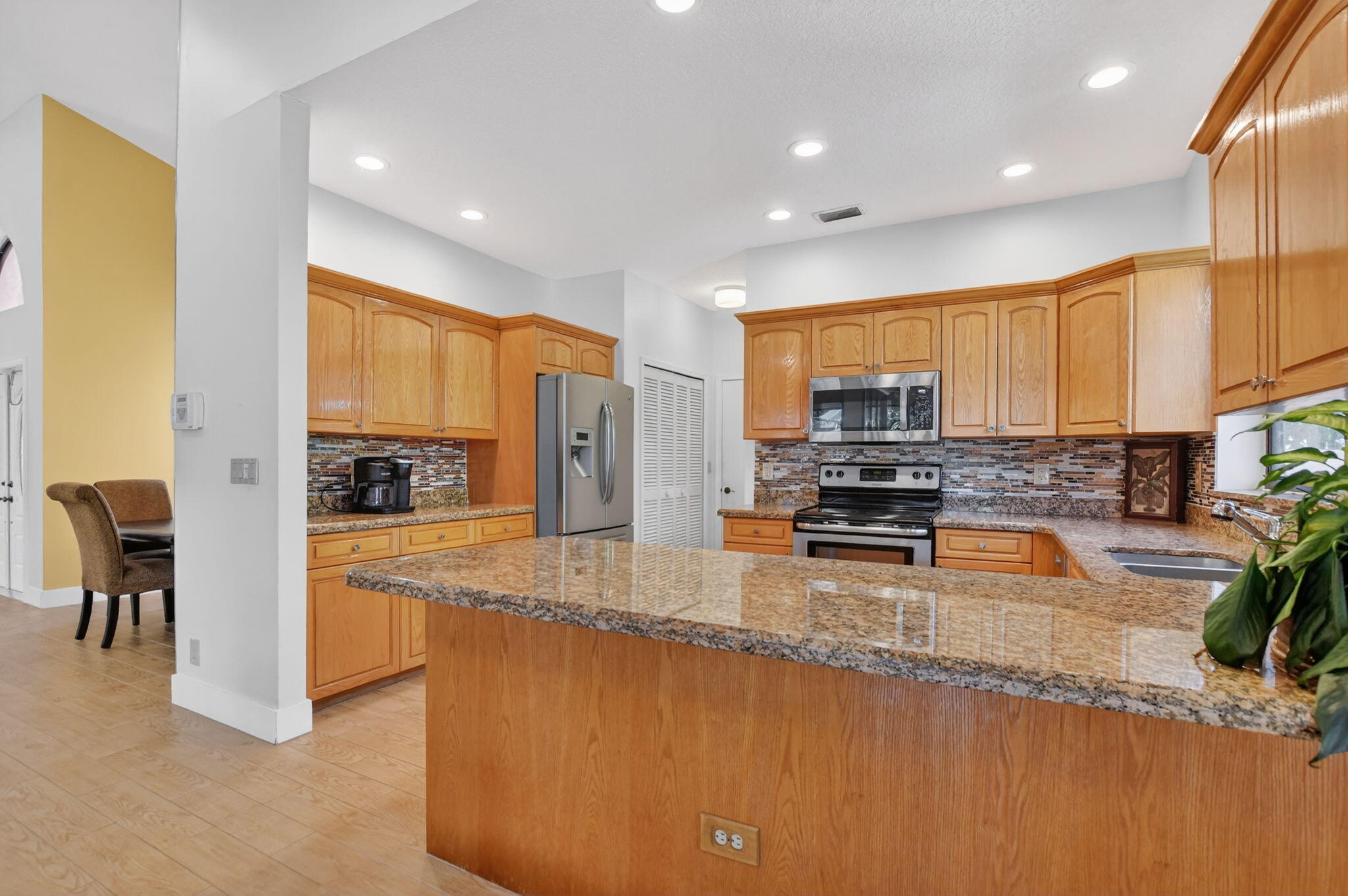 19260 Cherry Hills Terrace Boca Raton, FL 33498 - Photo 15 of 58 15-web-or-mls-DSC_2094