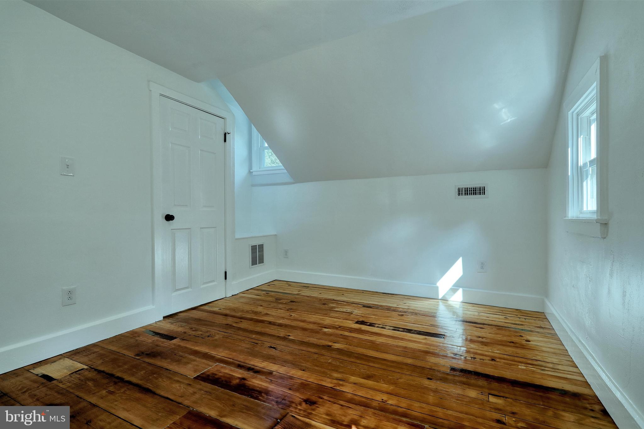 240 Green Valley Road York, PA 17403 - Photo 22 of 28 Gallery Image 22