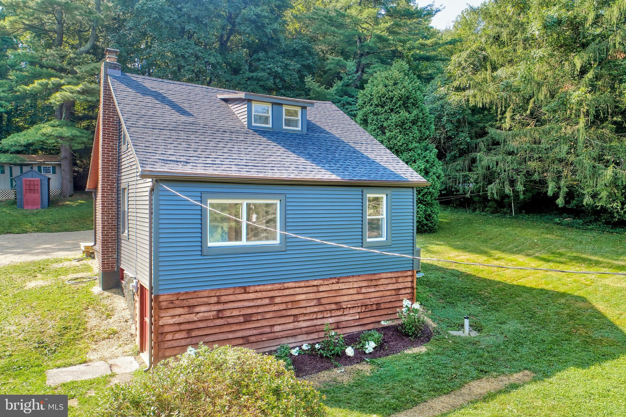 240 Green Valley Road York, PA 17403 - Photo 4 of 28 Gallery Image 4