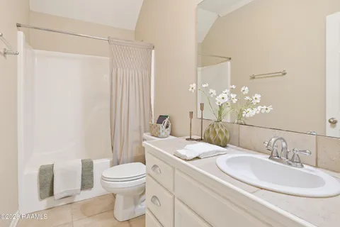 $210,000 | 132 Laguna Lane, Lafayette, LA 70508