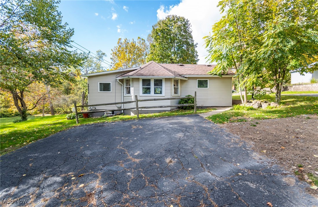 29654 Buck Road Salem, OH 44460 - Photo 1 of 41 Gallery Image 1
