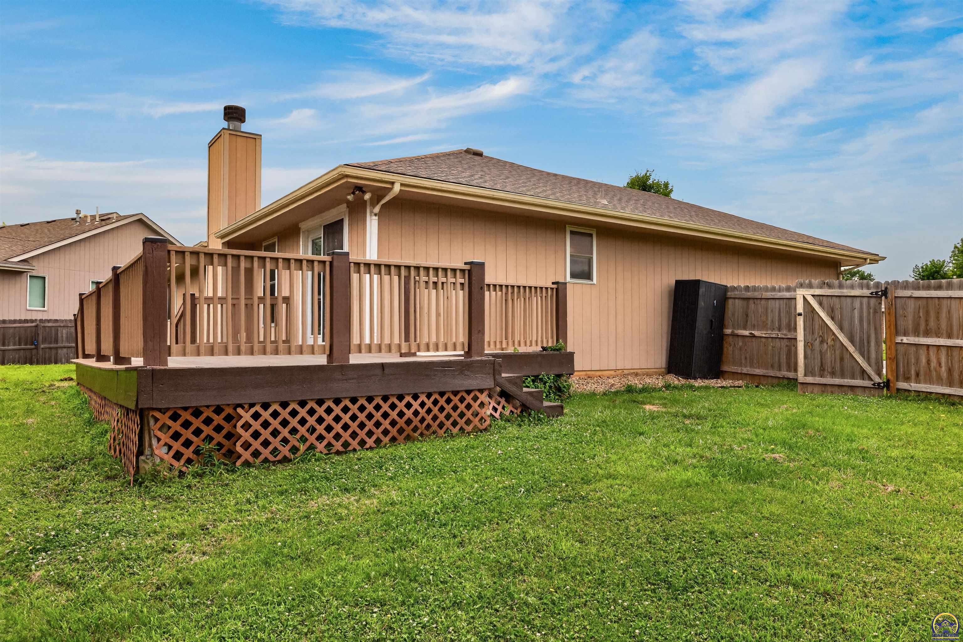 3909 Southwest 40th Street Topeka, KS 66610 - Photo 26 of 32