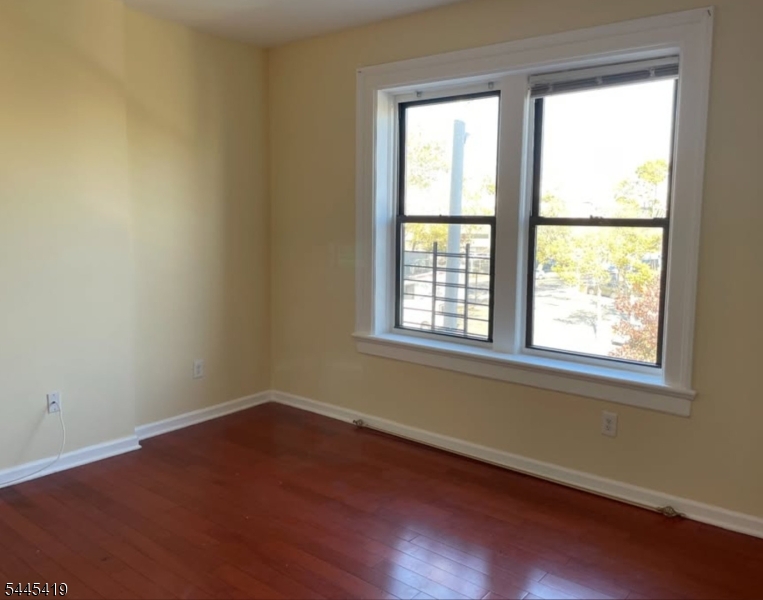 276 Morris Avenue, Unit 2 Elizabeth, NJ 07208 - Photo 1 of 7