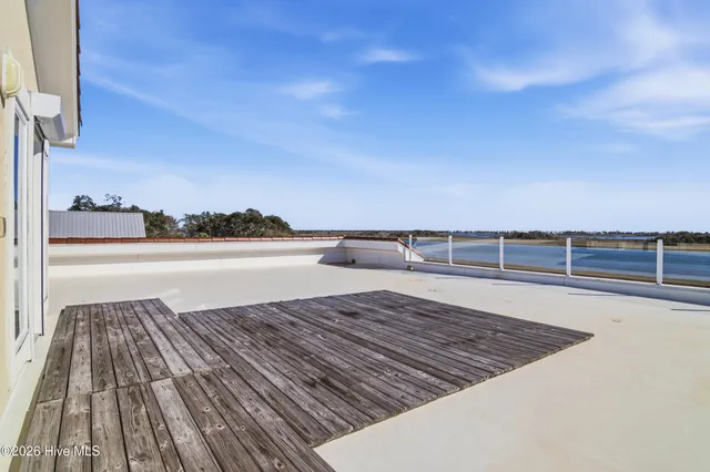 $2,499,000 | 1044 Mallard Bay Drive, Hampstead, NC 28443