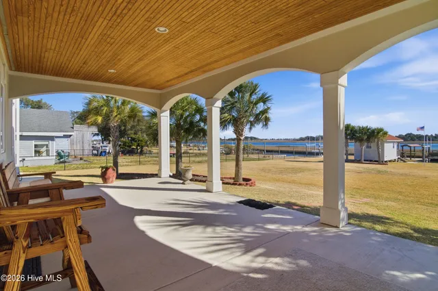 $2,499,000 | 1044 Mallard Bay Drive, Hampstead, NC 28443