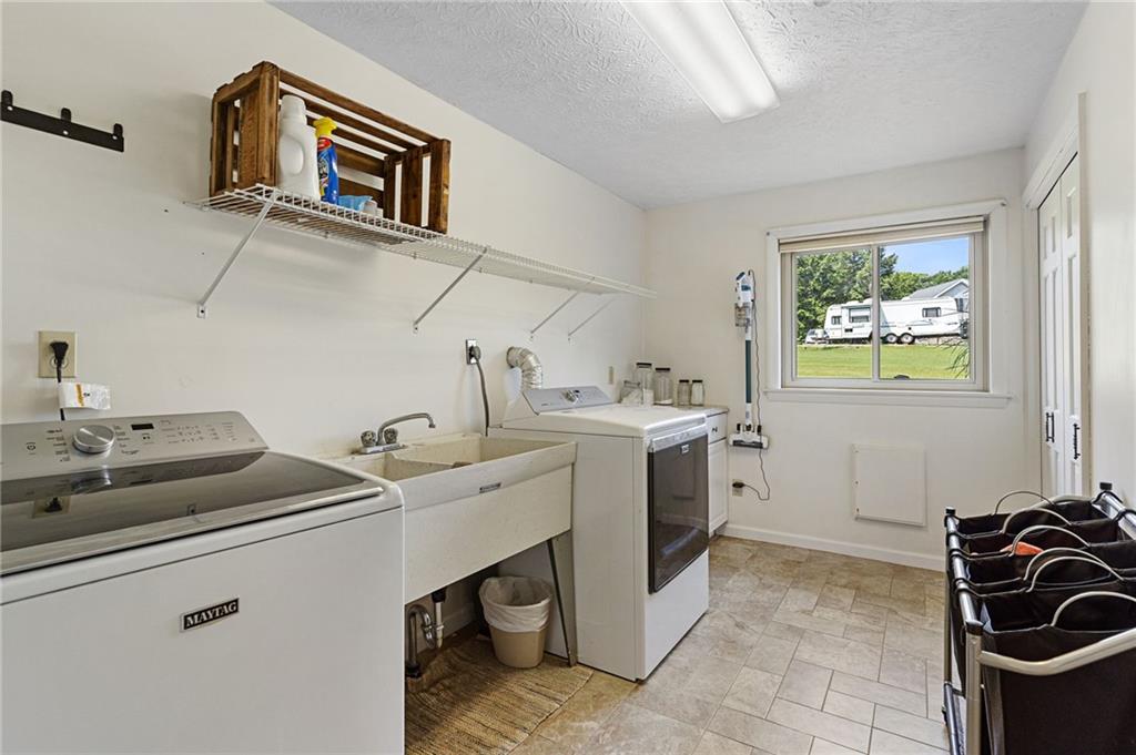 3599 Hadley Road Clarks Mills, PA 16114 - Photo 16 of 26 Gallery Image 16