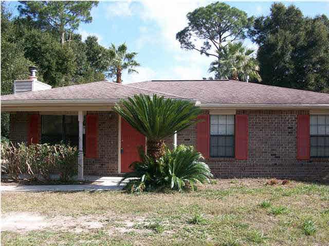 6640 Bellview Pines Road Pensacola, FL 32526 - Photo 2 of 22 FRONT VIEW OF HOME