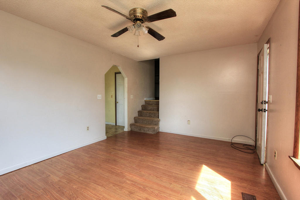 211 Ridgeside Drive Whitwell, TN 37397 - Photo 7 of 22 211 Ridgeside Dr (7)