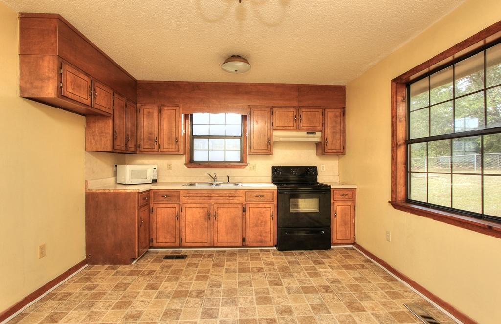 211 Ridgeside Drive Whitwell, TN 37397 - Photo 10 of 22 211 Ridgeside Dr (10)