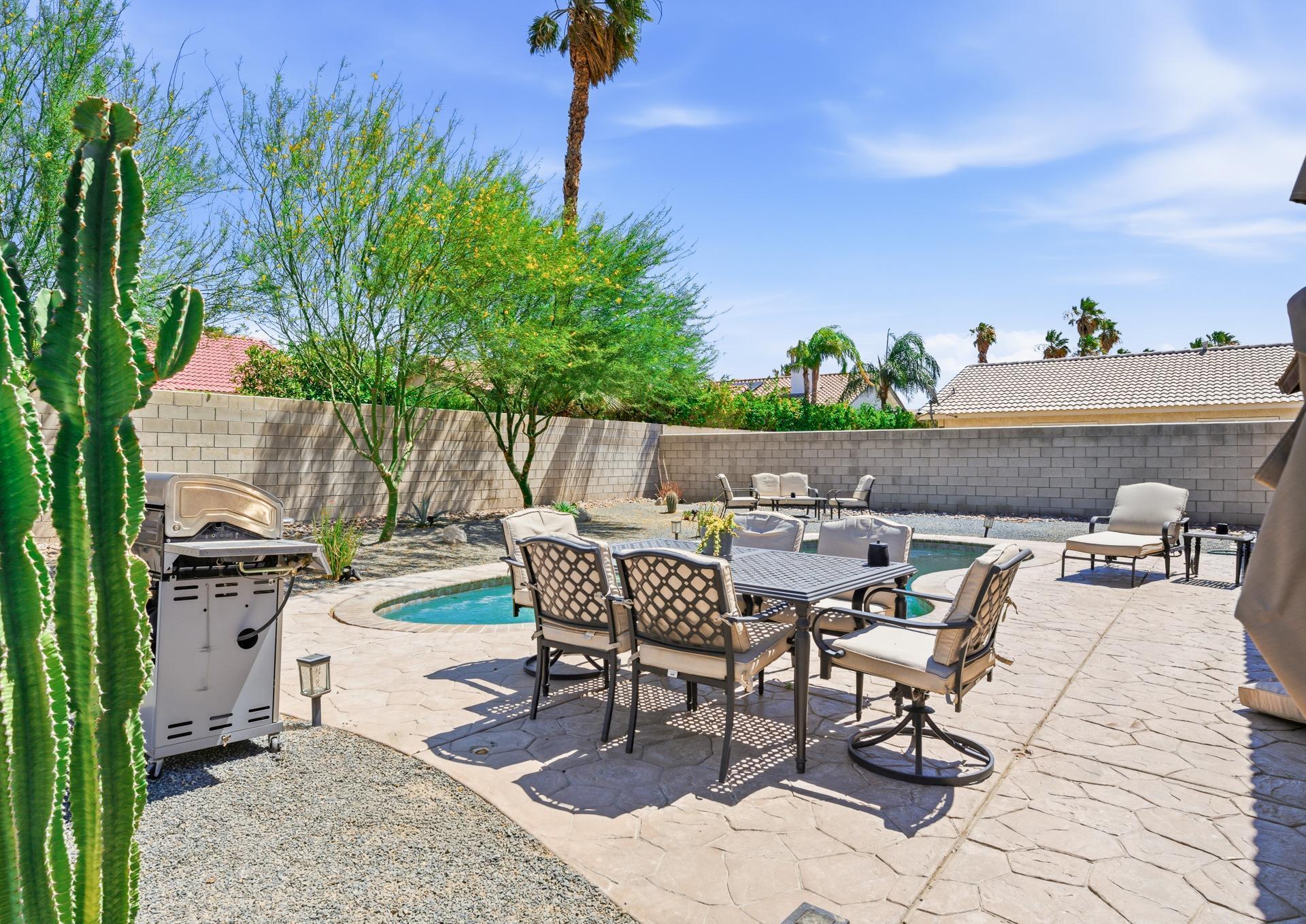 67220 Quijo Road Cathedral City, CA 92234 - Photo 24 of 26 a outdoor view with a sitting space