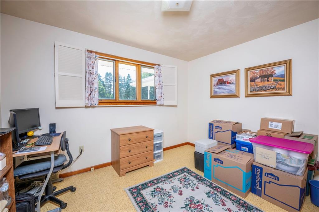 125 Fortieth Street Butler, PA 16001 - Photo 23 of 34