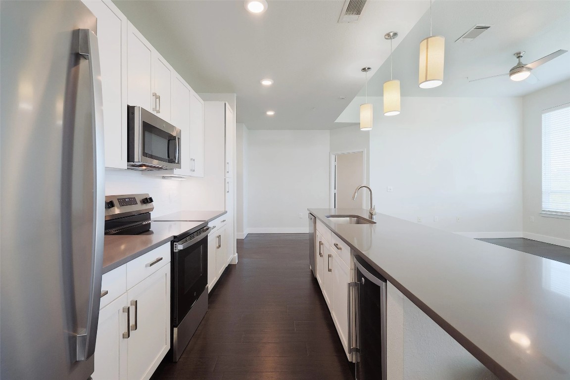 4800 Steiner Ranch Boulevard, Unit 14005 Austin, TX 78732 - Photo 15 of 34 Up to 8 weeks free rent plus reduced deposits!