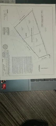 a view of a livingroom with an empty space