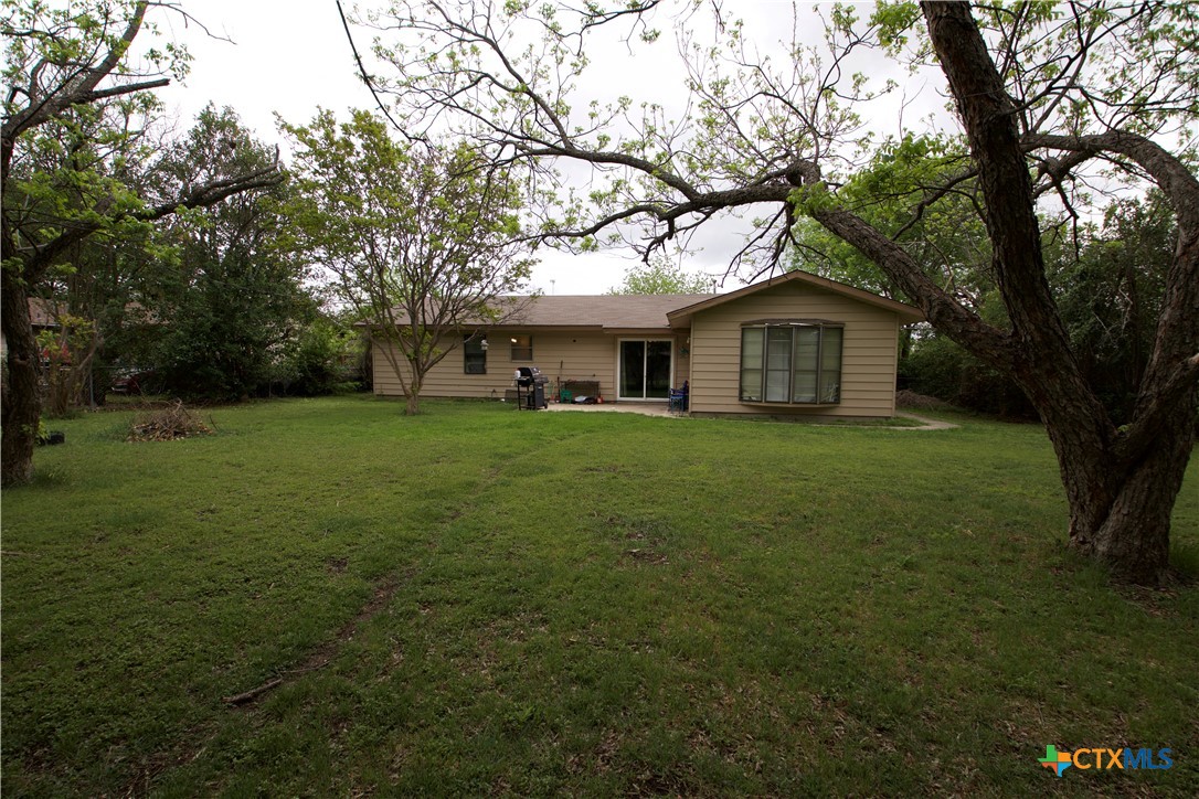 1411 West Lane Killeen, TX 76549 - Photo 28 of 36 a view of a house with a yard