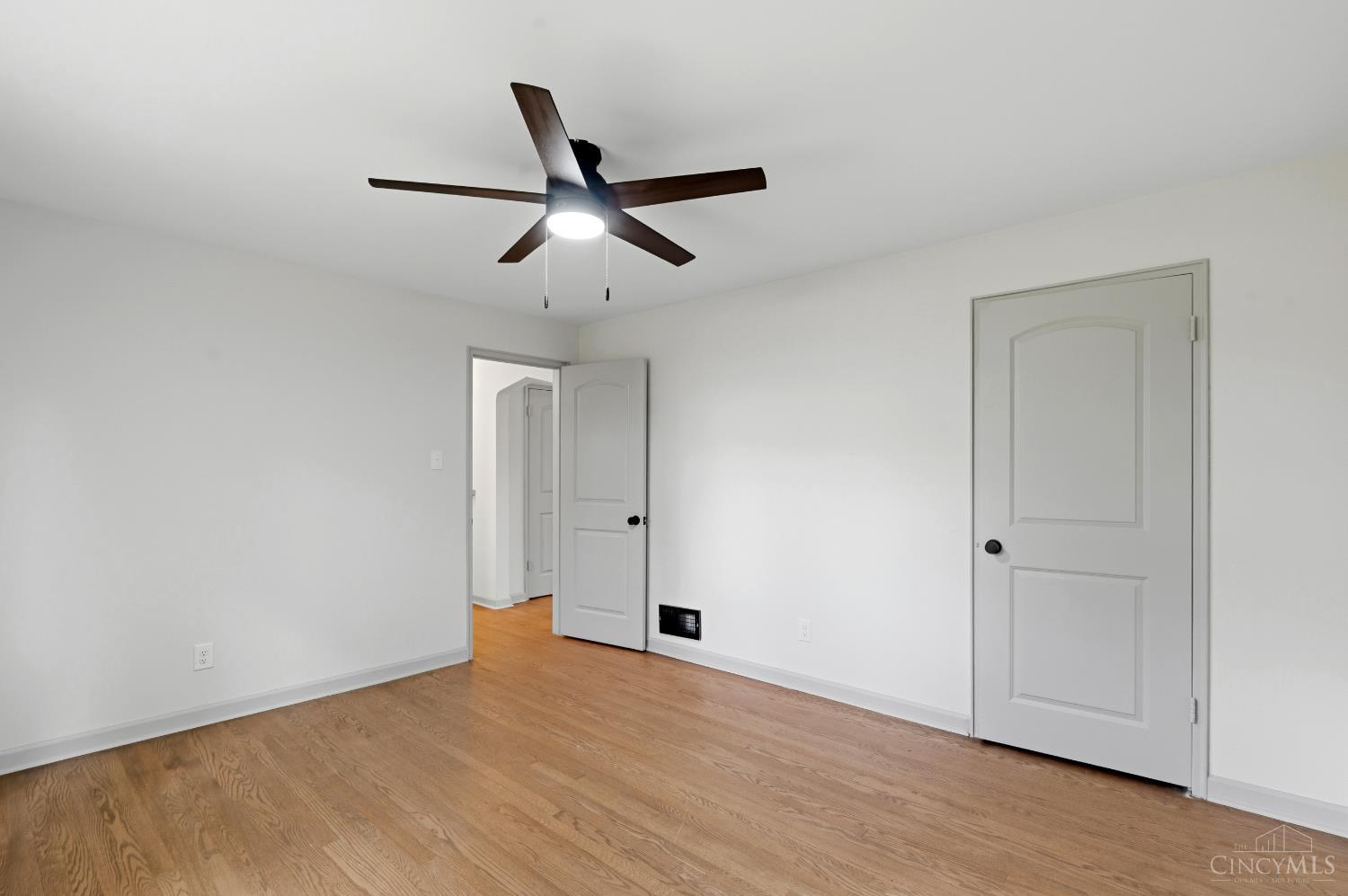 2836 Banning Road Cincinnati, OH 45239 - Photo 26 of 43