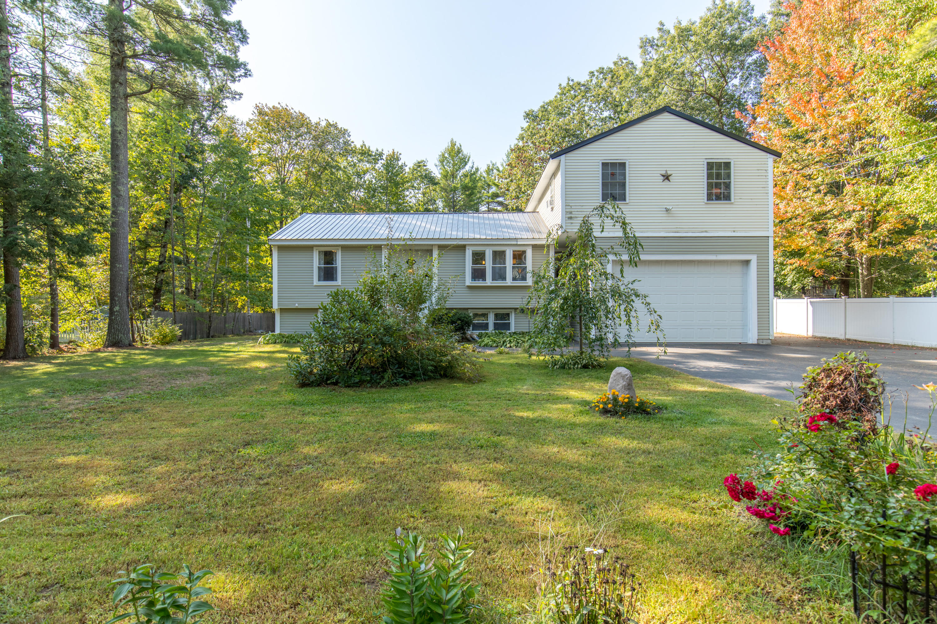 198 South Waterboro Road Lyman, ME 04002 - Photo 2 of 33 198_S_Waterboro-40