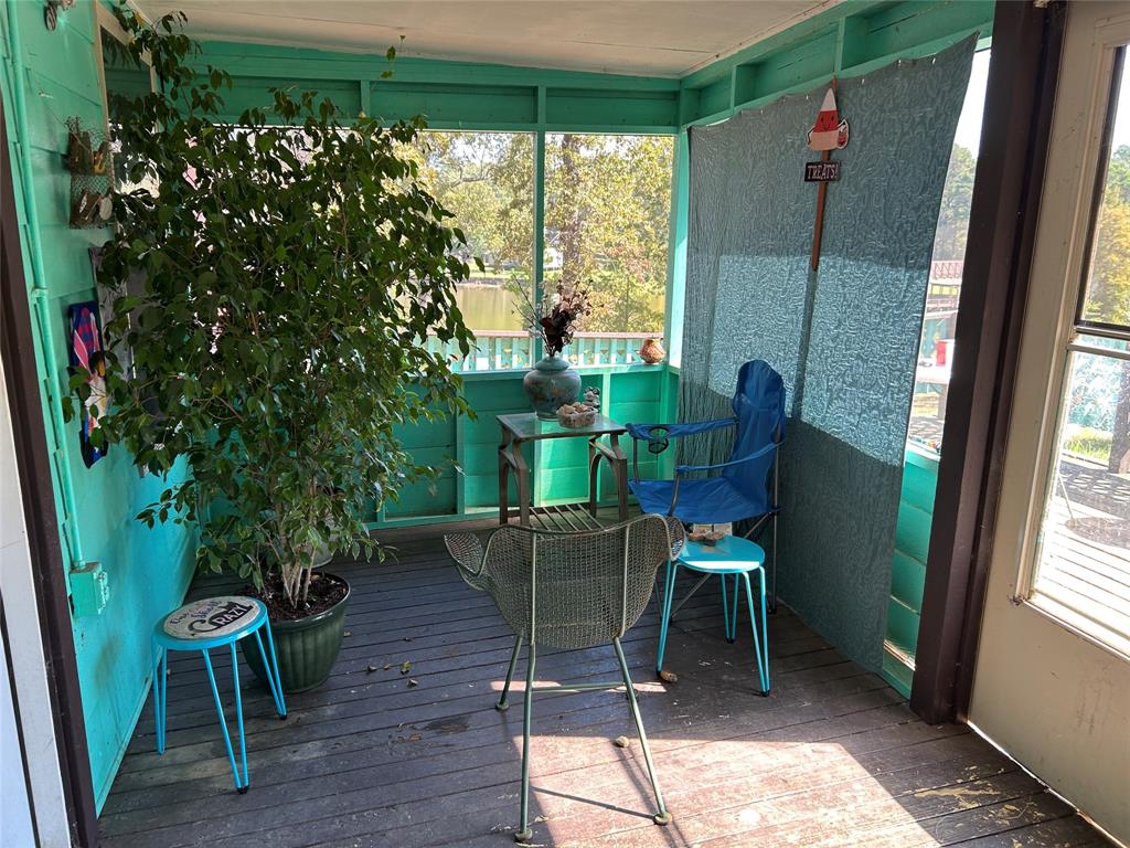 401 Ridge Row Many, LA 71449 - Photo 10 of 17 View of sunroom / solarium