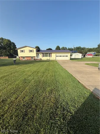 $325,000 | 24561 County Road 24, Coshocton, OH 43812