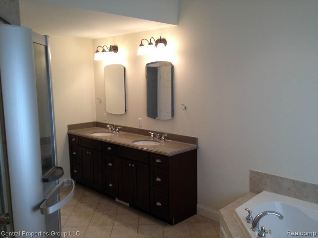 1474 Villa Road Birmingham, MI 48009 - Photo 22 of 31 2014-05-20 16.54