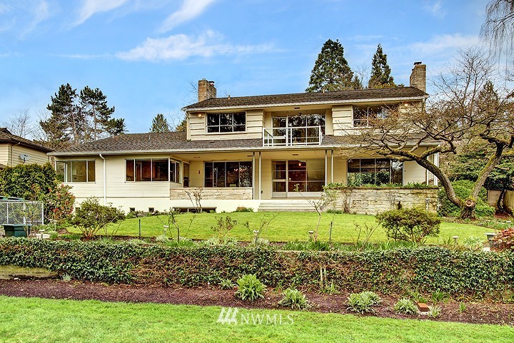 5515 Northeast Penrith Road Seattle, WA 98105 - Photo 19 of 25